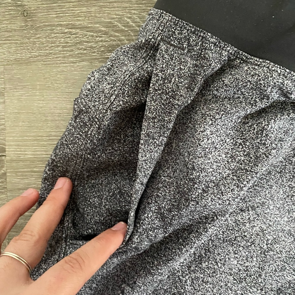 Lululemon Mens Shorts - Picture 4 of 8